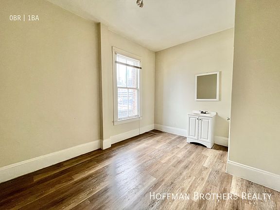 2nd image of 124 Waverly Pl #307A