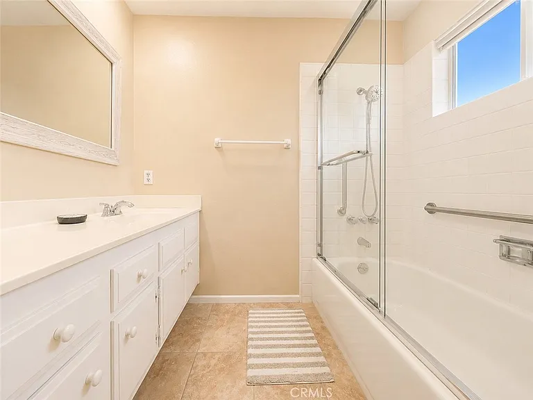 23707 Sandalwood St — Photo 15