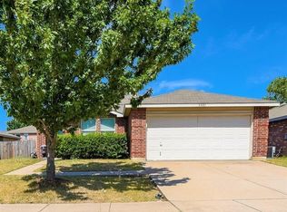 5301 Blue Quartz Rd, Fort Worth, TX 76179