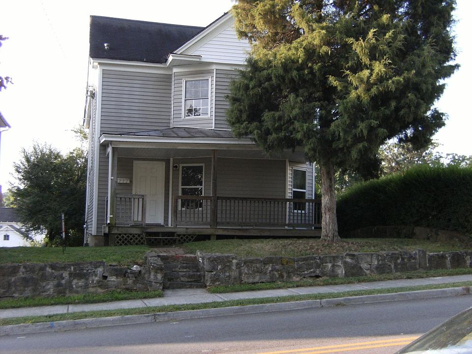 1st image of 711 Tazewell Ave SE