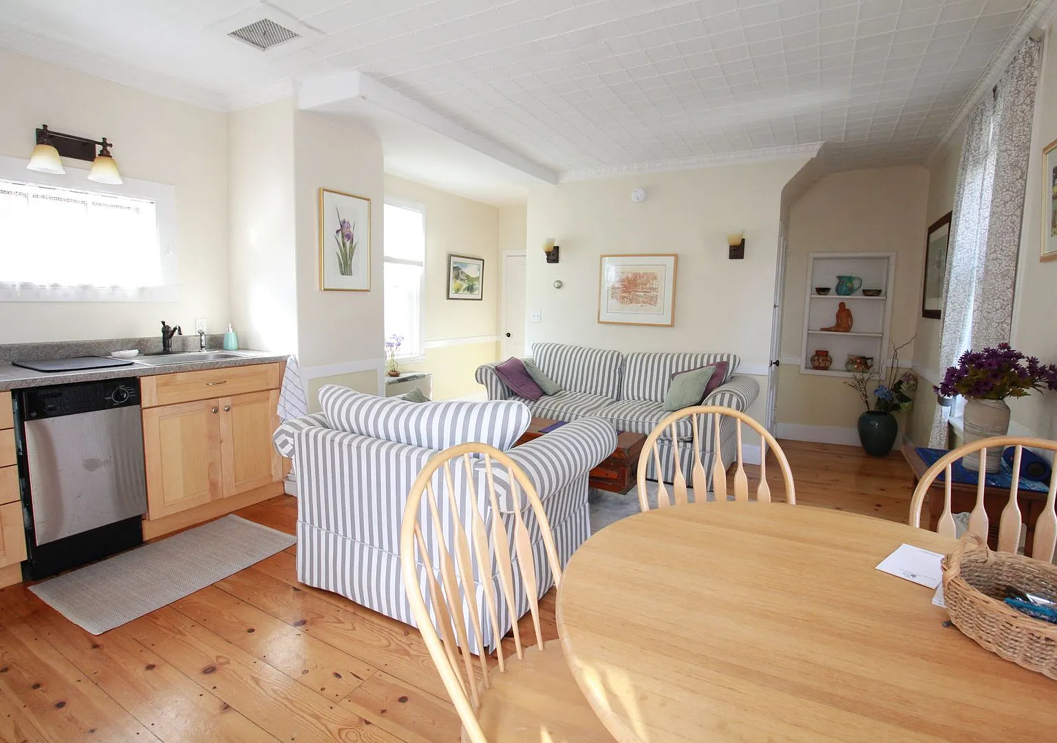 12 O'Brion Street - Rental Unit — Photo 2