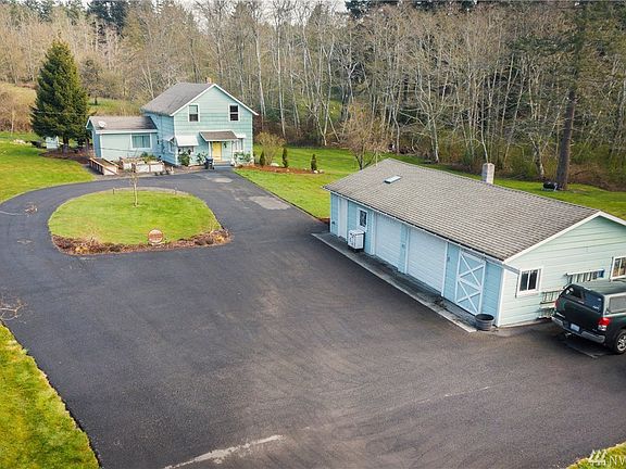 3rd image of 14832 State Highway 305 NE