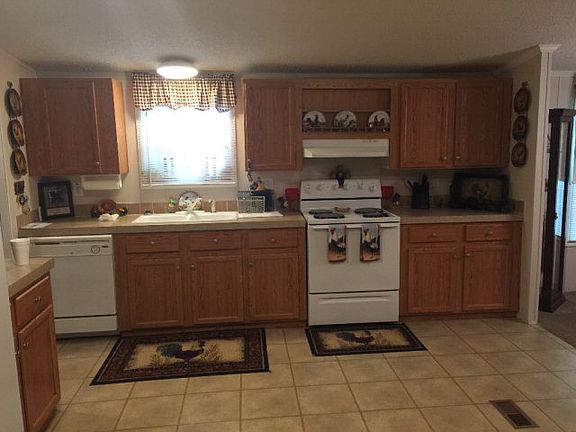 4th image of 150 Snowbiz Ln NE