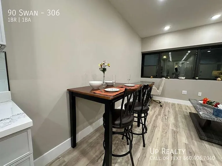 90 N Swan St #306 — Photo 50