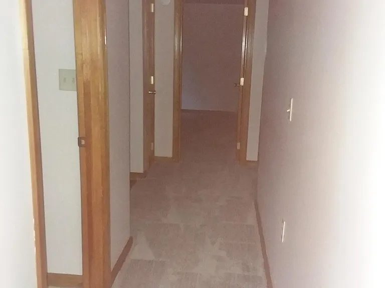 601 Cream Hollow Rd — Photo 17