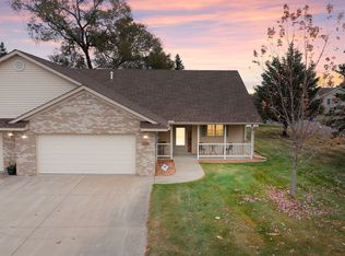 7983 Center St, Clear Lake, MN 55319