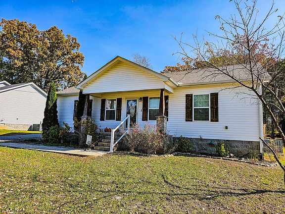 2nd image of 2212 Patricia Dr
