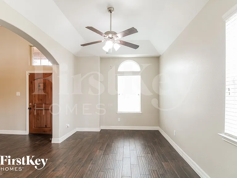 8303 Egret Bay Cir — Photo 6