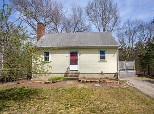52 Lancaster Ave, Plymouth, MA 02360