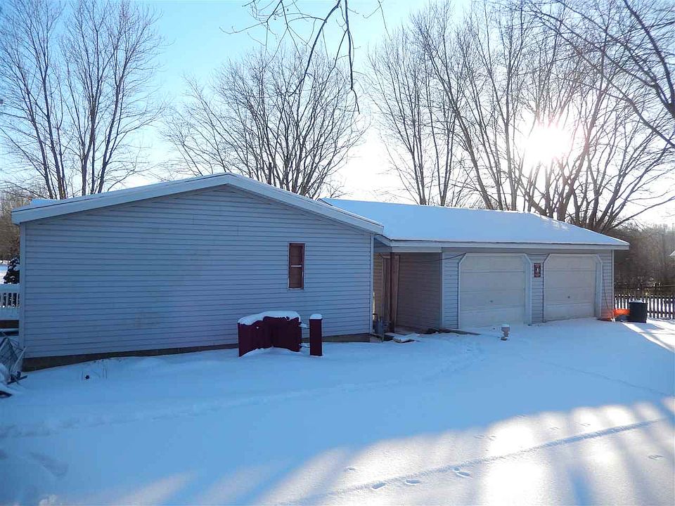 2nd image of 7157 N Red Hill Rd
