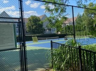 418 Kensington Ln #418, Livingston, NJ 07039