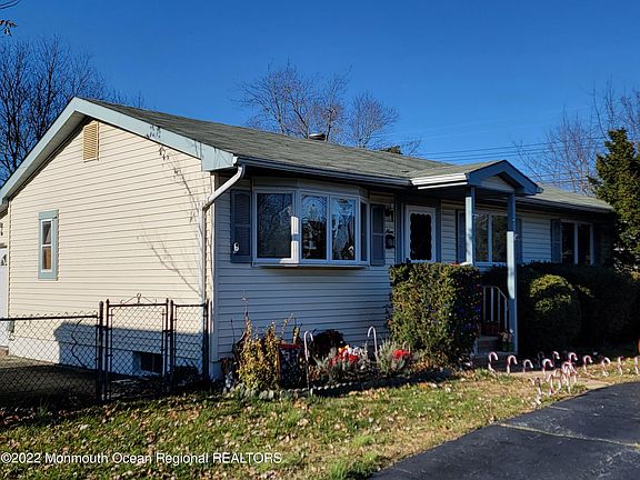 4th image of 9 Pine Hill Street