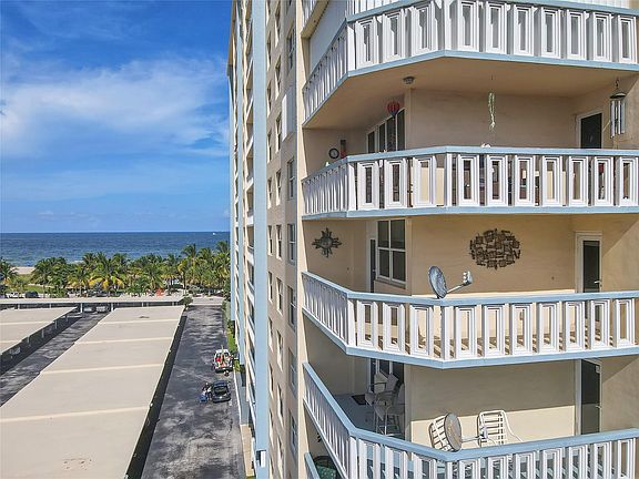 2nd image of 305 N Pompano Beach Boulevard #601