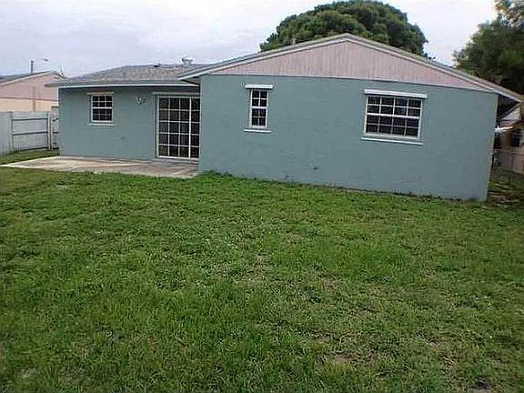3rd image of 7241 Southgate Blvd