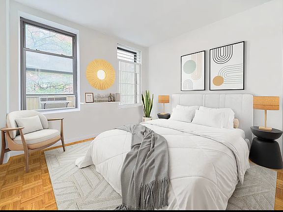 2nd image of 335 W 43rd St #2BB