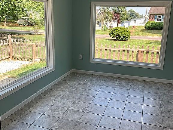2nd image of 232 Boyse Point Cir