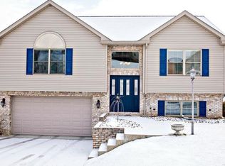 1323 Samantha Way, North Huntingdon, PA 15642