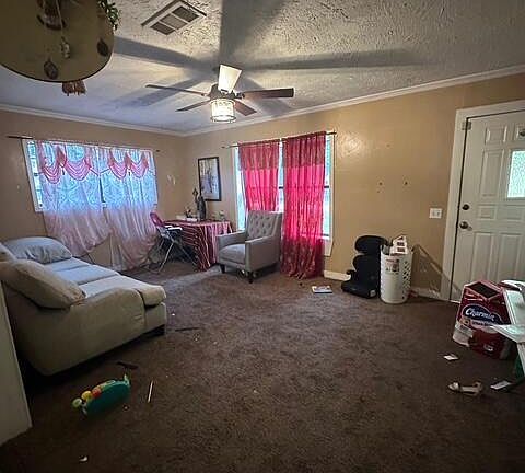 4th image of 707 Bailey St