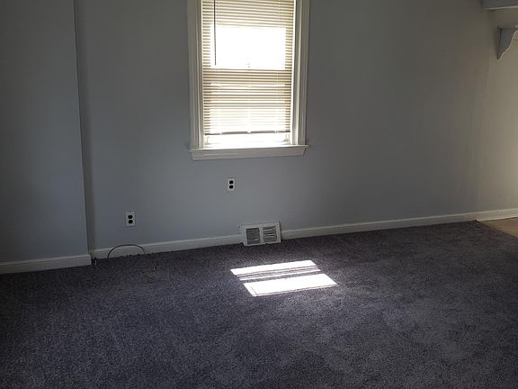 2nd image of 3837 Ann St #1