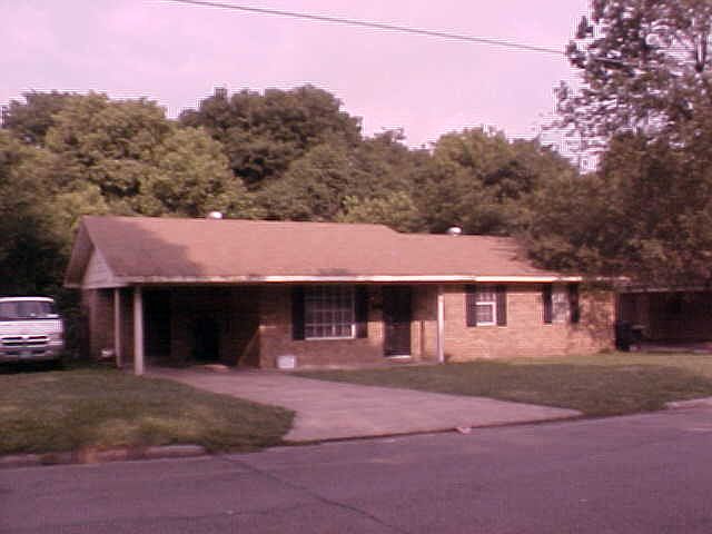 1st image of 836 S Rosser St