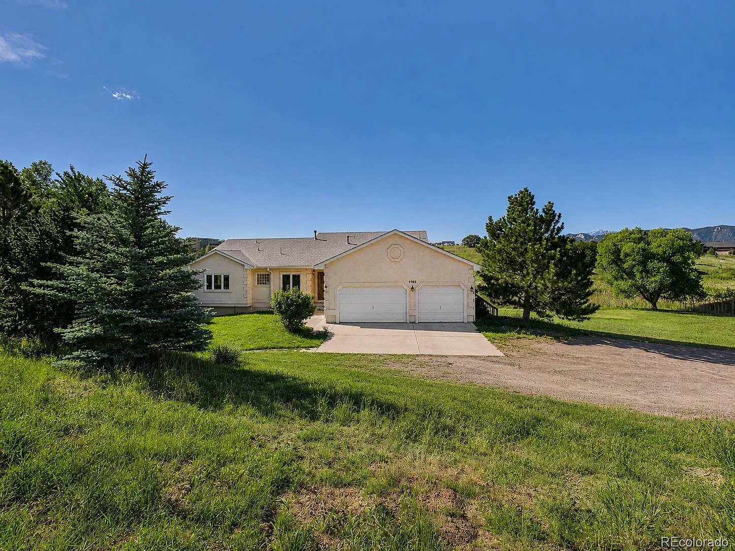 5 bed, 3.0 bath, 3236 sqft, $3,600 — Photo 1