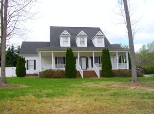 8458 Forest Cove Rd, Elm City, NC 27822