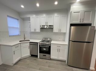 34-07 45th St #2, Long Island City, NY 11101