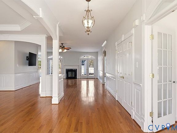 5th image of 13006 Hensley Rd