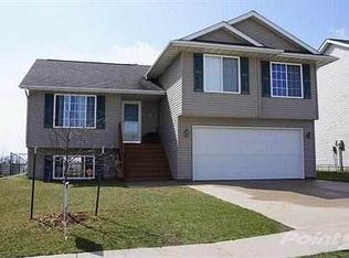 1405 Langenberg Ave, Iowa City, IA 52240