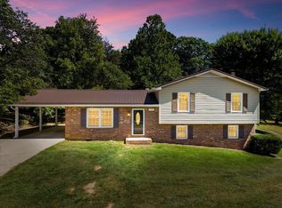 5330 Cougar Cir, Dublin, VA 24084