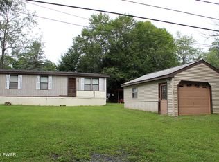 103 Springbrook Ln, Greentown, PA 18426