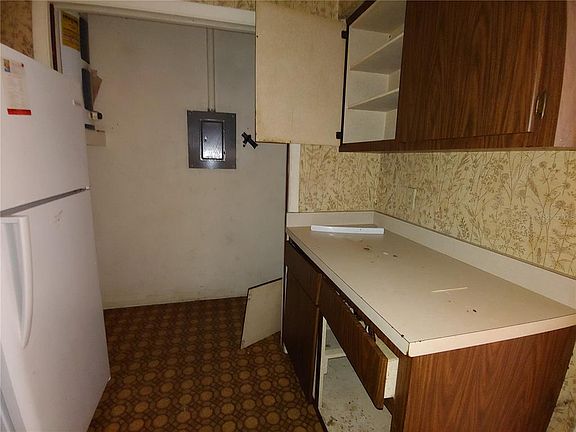 5th image of 4314 SW 67th Ter