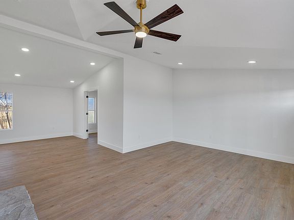 4th image of 3612 Rhea Rd