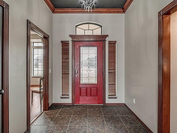 4th image of 2224 Silver Crossings Cir