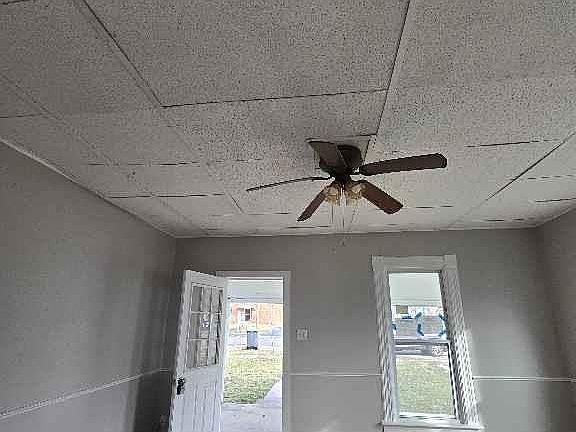 2nd image of 604 S Market St