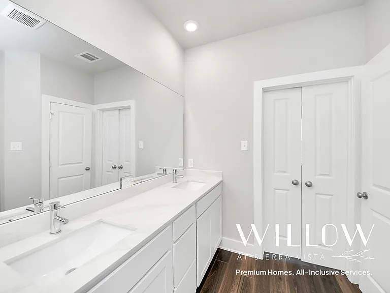 10518 Moon Valley Ln — Photo 31