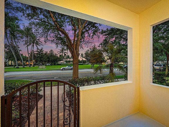 2nd image of 1856 Jeaga Drive