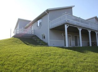 1141 Linden St, Cleveland, WI 53015