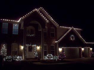 824 Hidden Spring Dr, Saint Charles, MO 63304