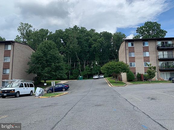 3rd image of 4120 Mangalore Dr APT 304