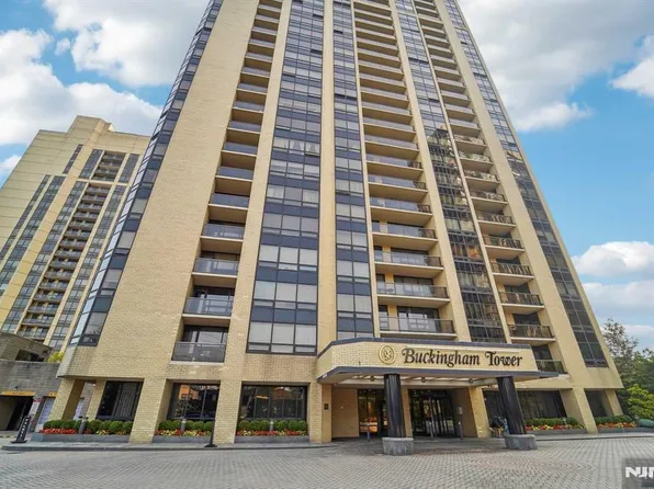 800 Palisade Ave APT 209, Fort Lee, NJ 07024