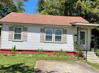 502 4th St, Manchester, GA 31816