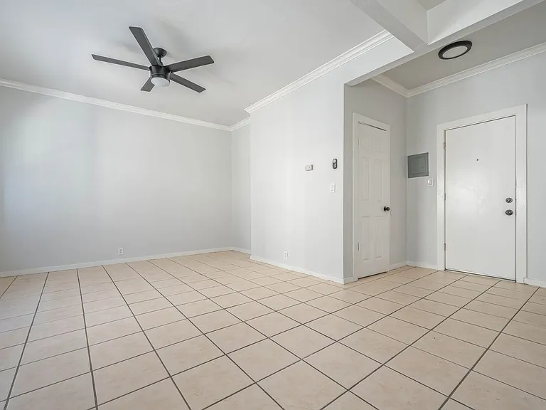 2622 Brighton Ave — Photo 7
