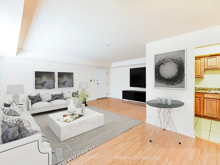 Jasper Place — Photo 9