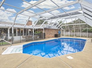 1 Country Club Ct, Shalimar, FL 32579