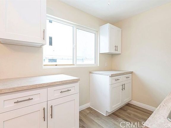 3rd image of 6250 Vineland Ave #6250