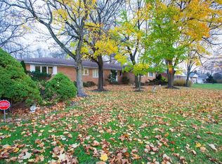 2617 Windy Hill Dr, Pepper Pike, OH 44124