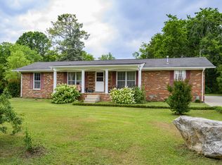 1210 Greenhill St, Murfreesboro, TN 37129