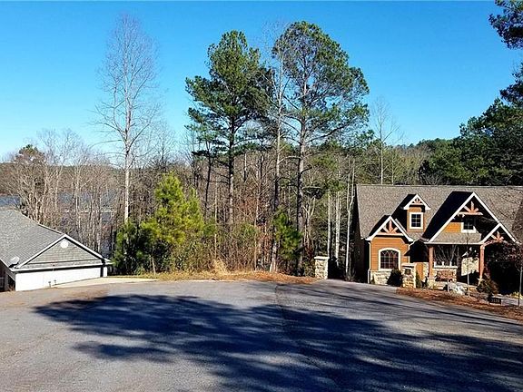 3rd image of 3132 High Vista Ct NE