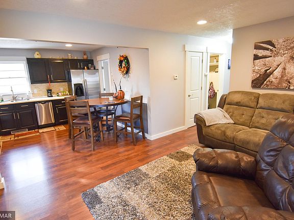 3rd image of 511 Chippewa Ave S